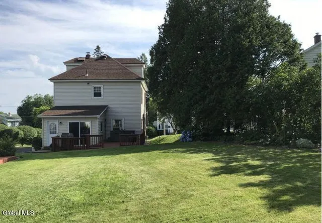 $295,000 | 107 East Montgomery Street, Johnstown, NY 12095