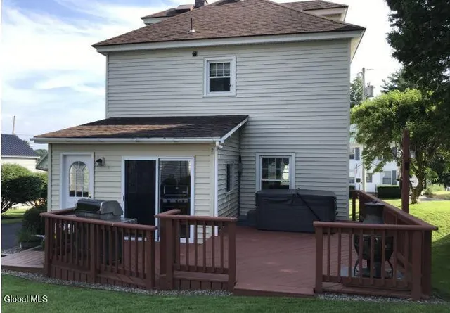 $295,000 | 107 East Montgomery Street, Johnstown, NY 12095