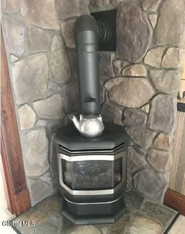 $295,000 | 107 East Montgomery Street, Johnstown, NY 12095