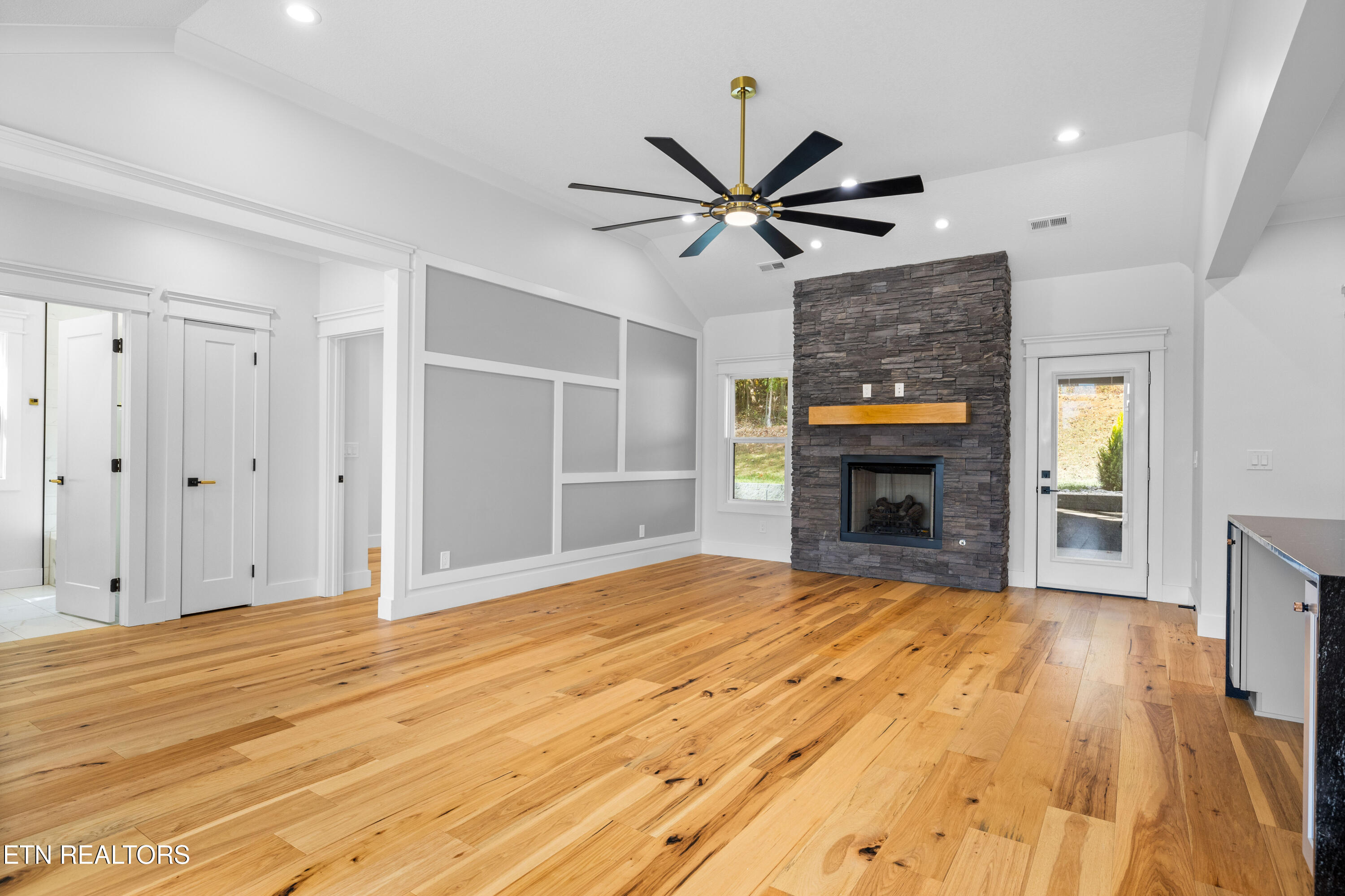 316 Ootsima Lane Loudon, TN 37774 - Photo 19 of 39 316OotsimaLn-43