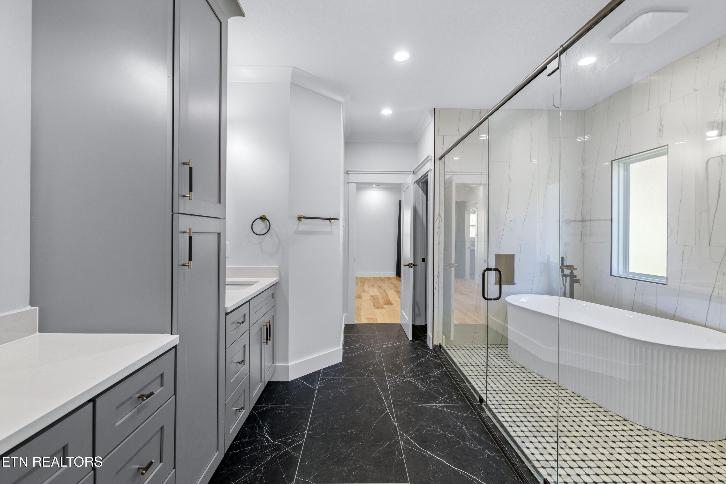 316 Ootsima Lane Loudon, TN 37774 - Photo 23 of 39 316OotsimaLn-27