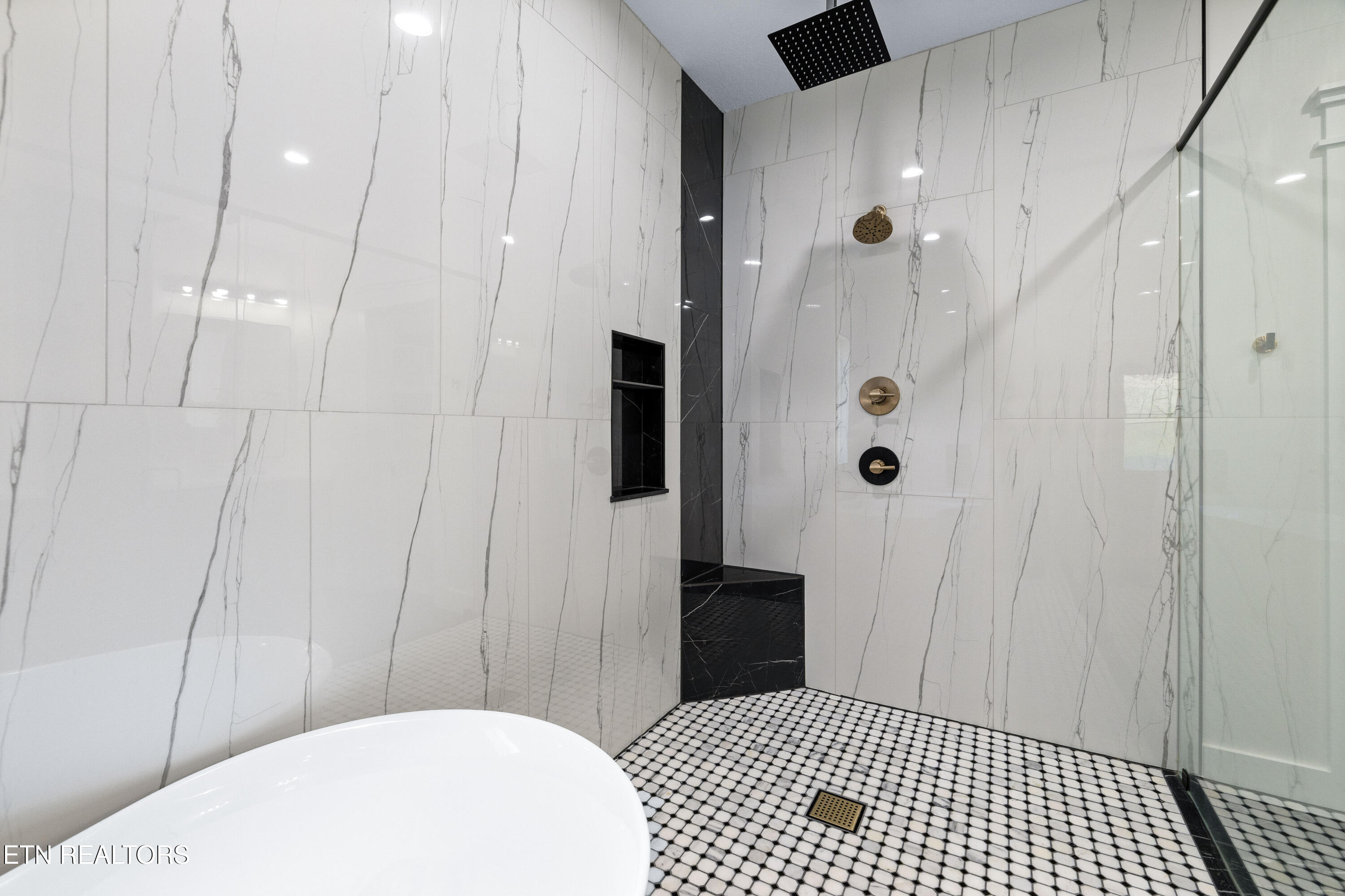 316 Ootsima Lane Loudon, TN 37774 - Photo 25 of 39 316OotsimaLn-28