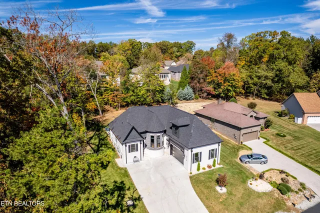 $629,000 | 316 Ootsima Lane, Loudon, TN 37774