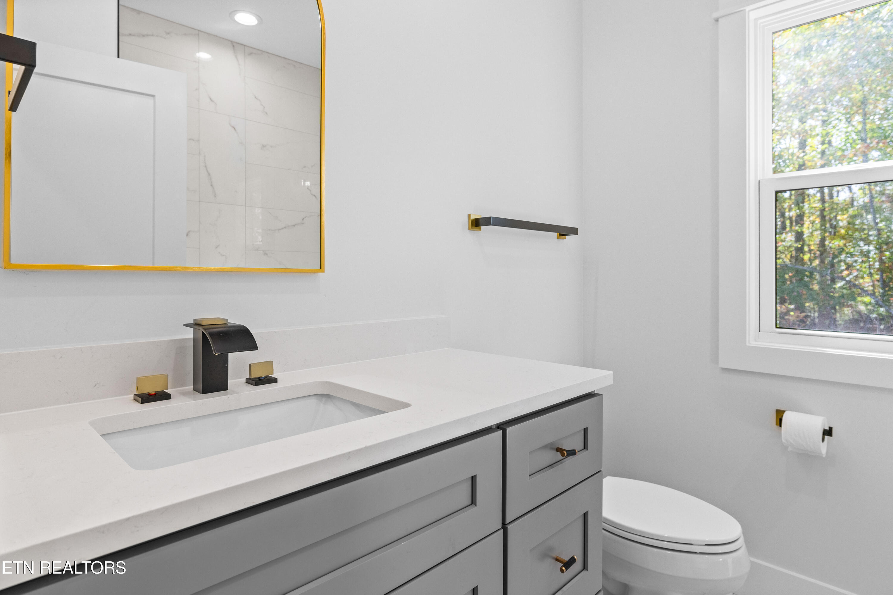 316 Ootsima Lane Loudon, TN 37774 - Photo 32 of 39 316OotsimaLn-49