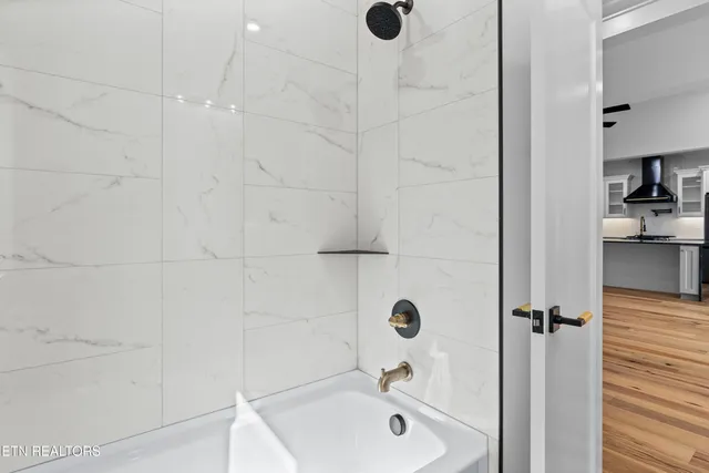 $629,000 | 316 Ootsima Lane, Loudon, TN 37774