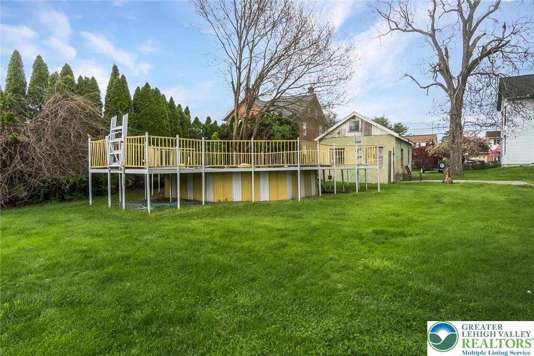 3310 North Ruch Street Whitehall, PA 18052 - Photo 6 of 35