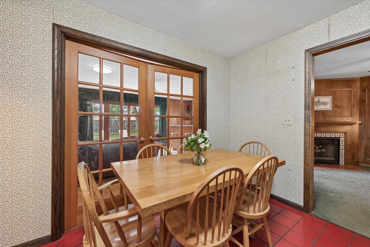 1699 Harding Road Northfield, IL 60093 - Photo 10 of 33 Gallery Image 10