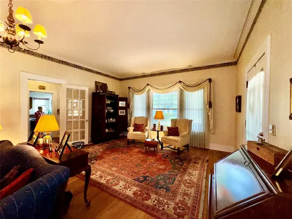 $319,500 | 500 South Ross Avenue, Mexia, TX 76667