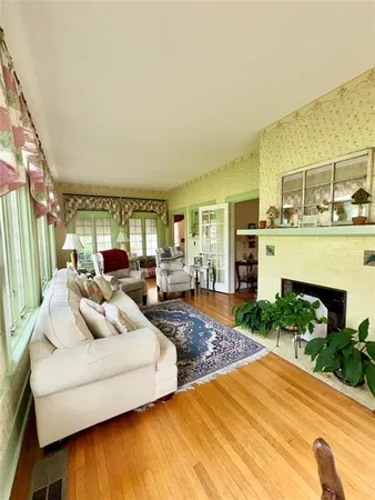 $319,500 | 500 South Ross Avenue, Mexia, TX 76667