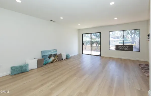 $665,000 | 838 Sandberg Lane, Ventura, CA 93003