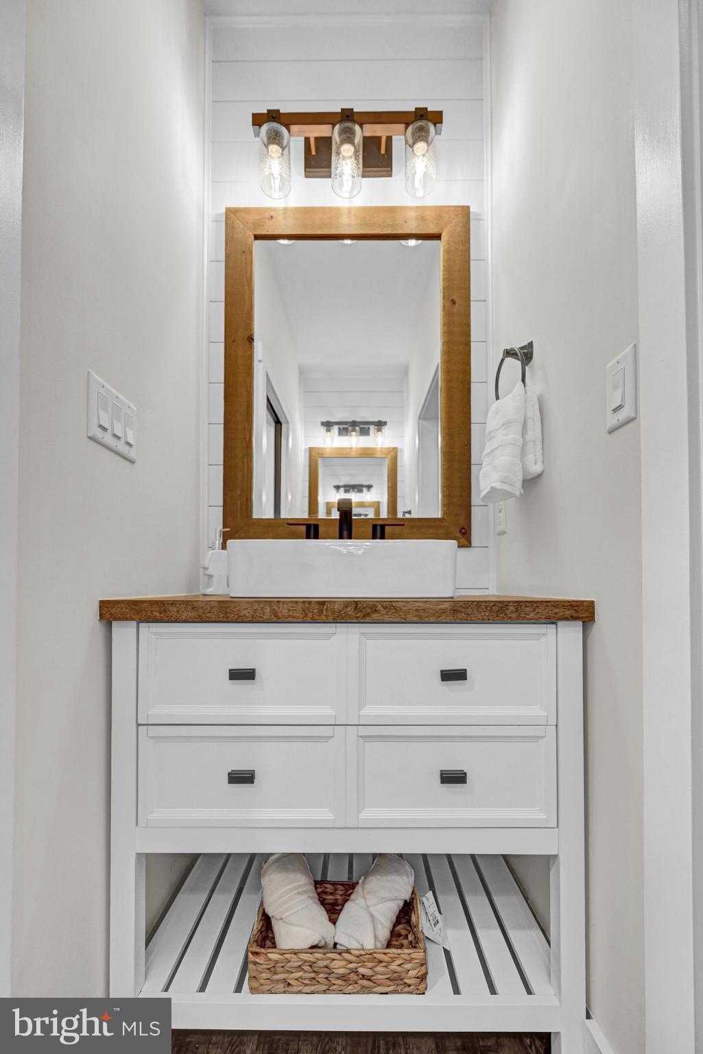 2401 Baltimore Pike Hanover, PA 17331 - Photo 16 of 31