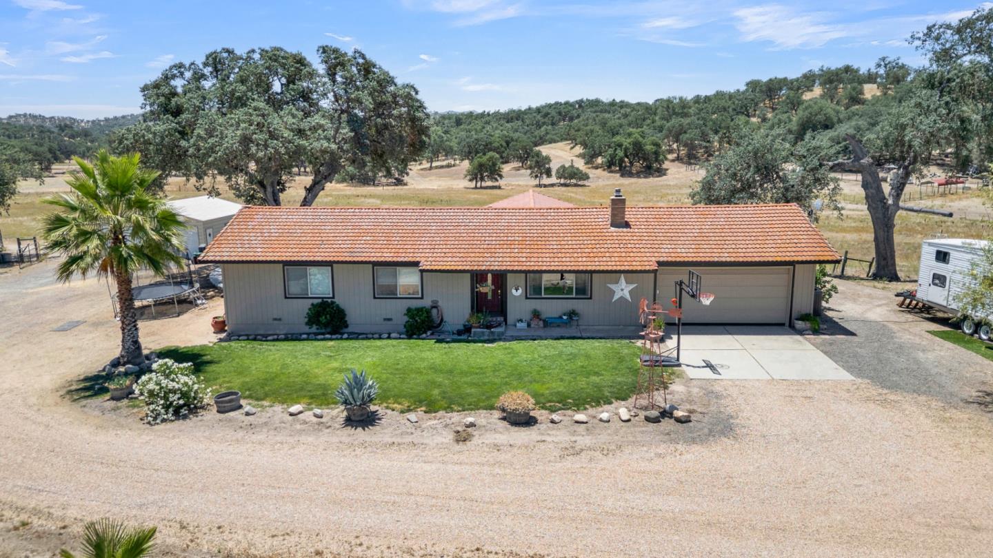 68180 Jolon Road Bradley, CA 93426 - Photo 2 of 41