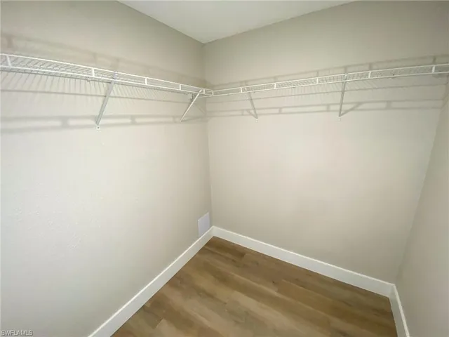 $2,000 | 4180 Looking Glass Lane, Unit 4108, Naples, FL 34112