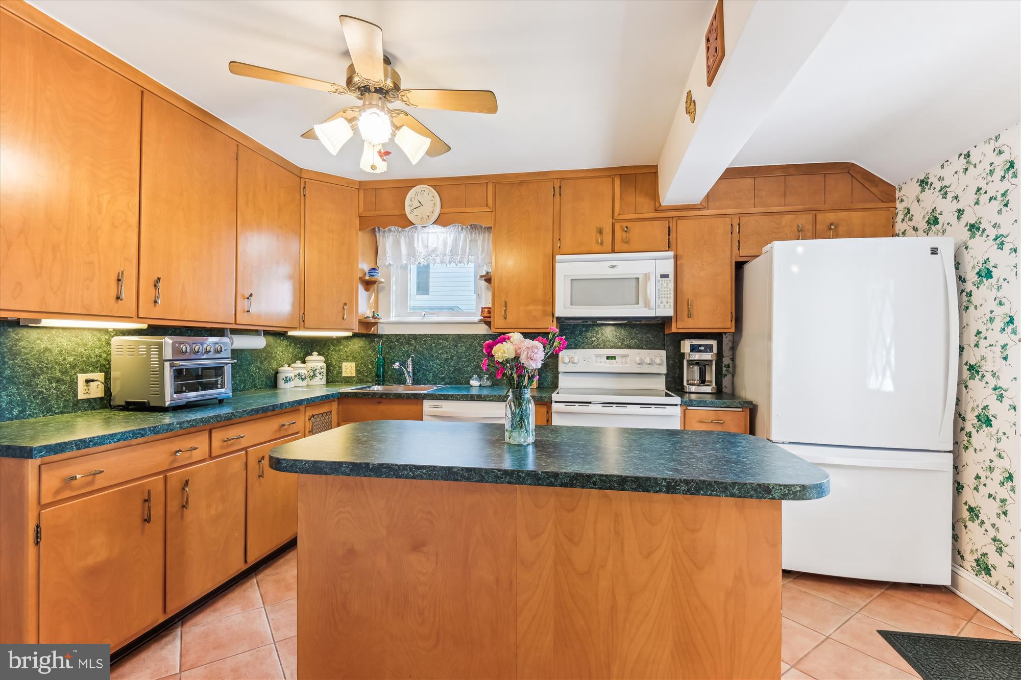 209 Cedarcroft Road Baltimore, MD 21212 - Photo 19 of 63 Kitchen