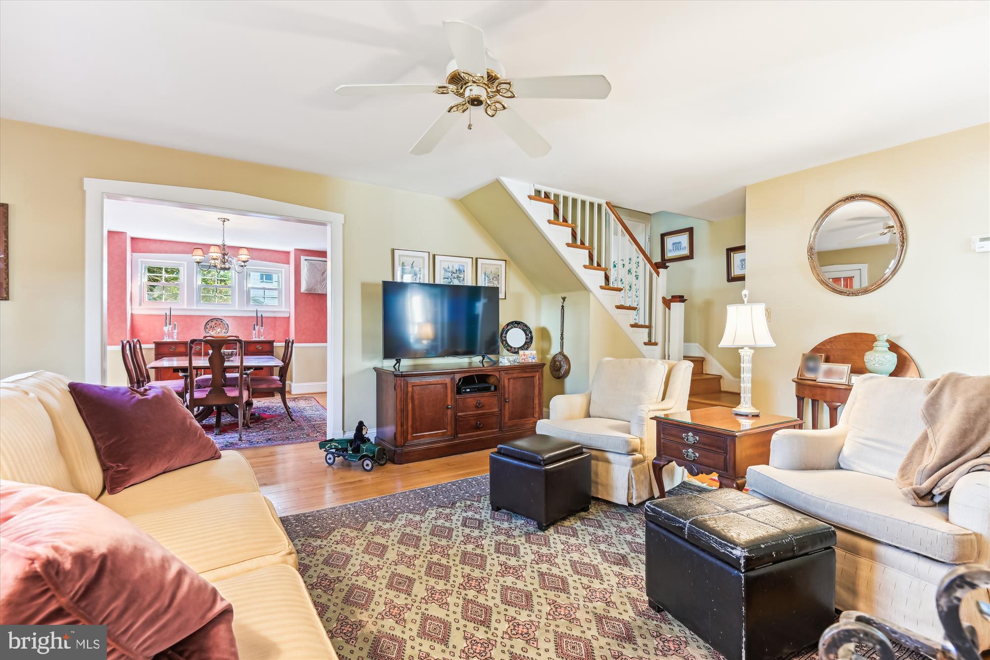 209 Cedarcroft Road Baltimore, MD 21212 - Photo 9 of 63 Living room