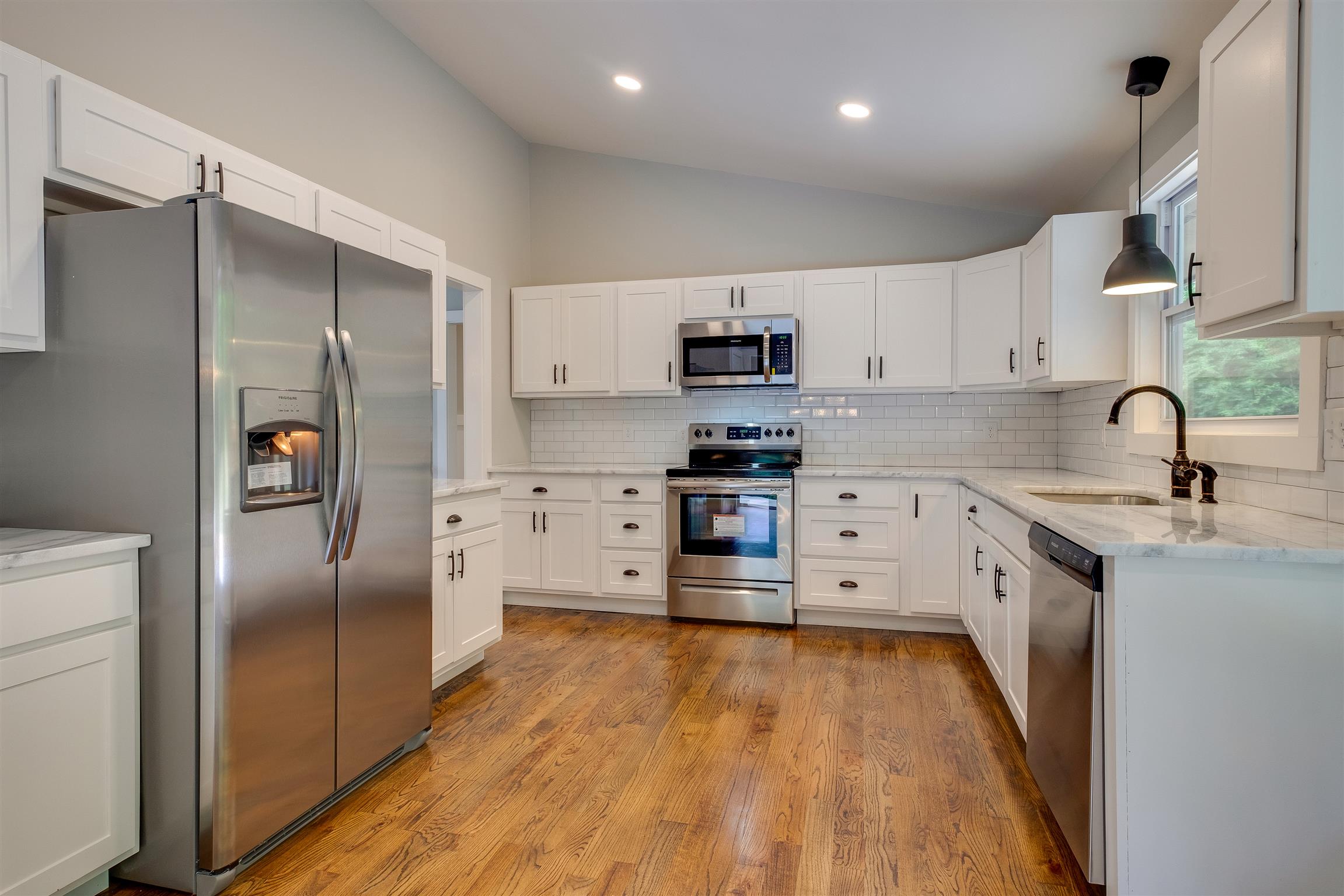 1622 Union Hill Road Goodlettsville, TN 37072 - Photo 14 of 30 SS appliances included in kitchen!