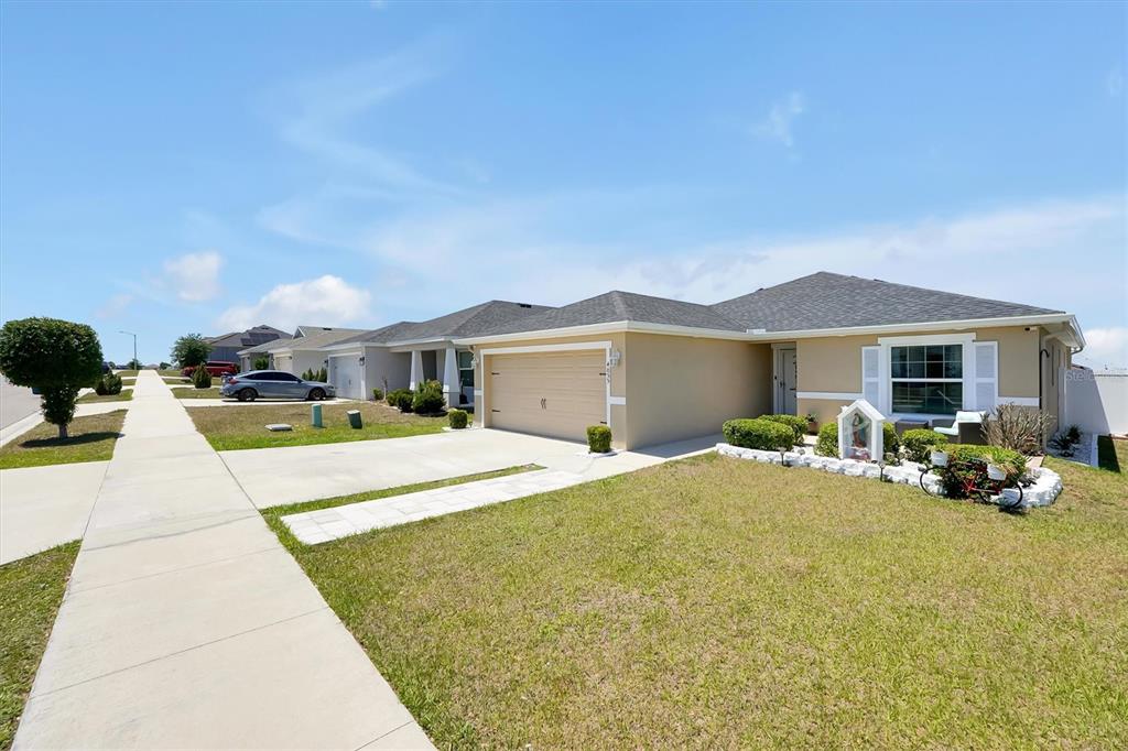 4055 Ruby Run Haines City, FL 33844 - Photo 4 of 57