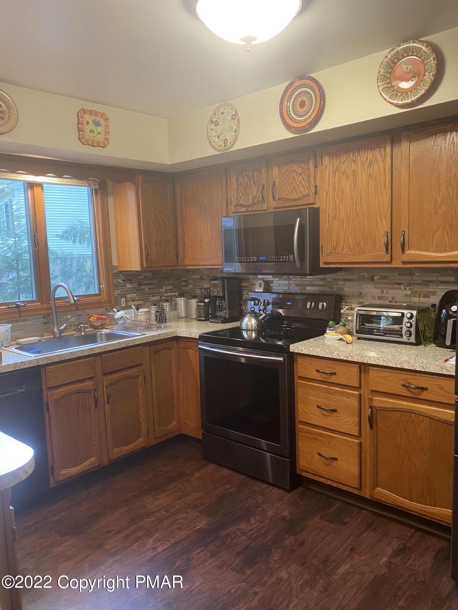 425 Lake Road Tobyhanna, PA 18466 - Photo 24 of 42 IMG_1675
