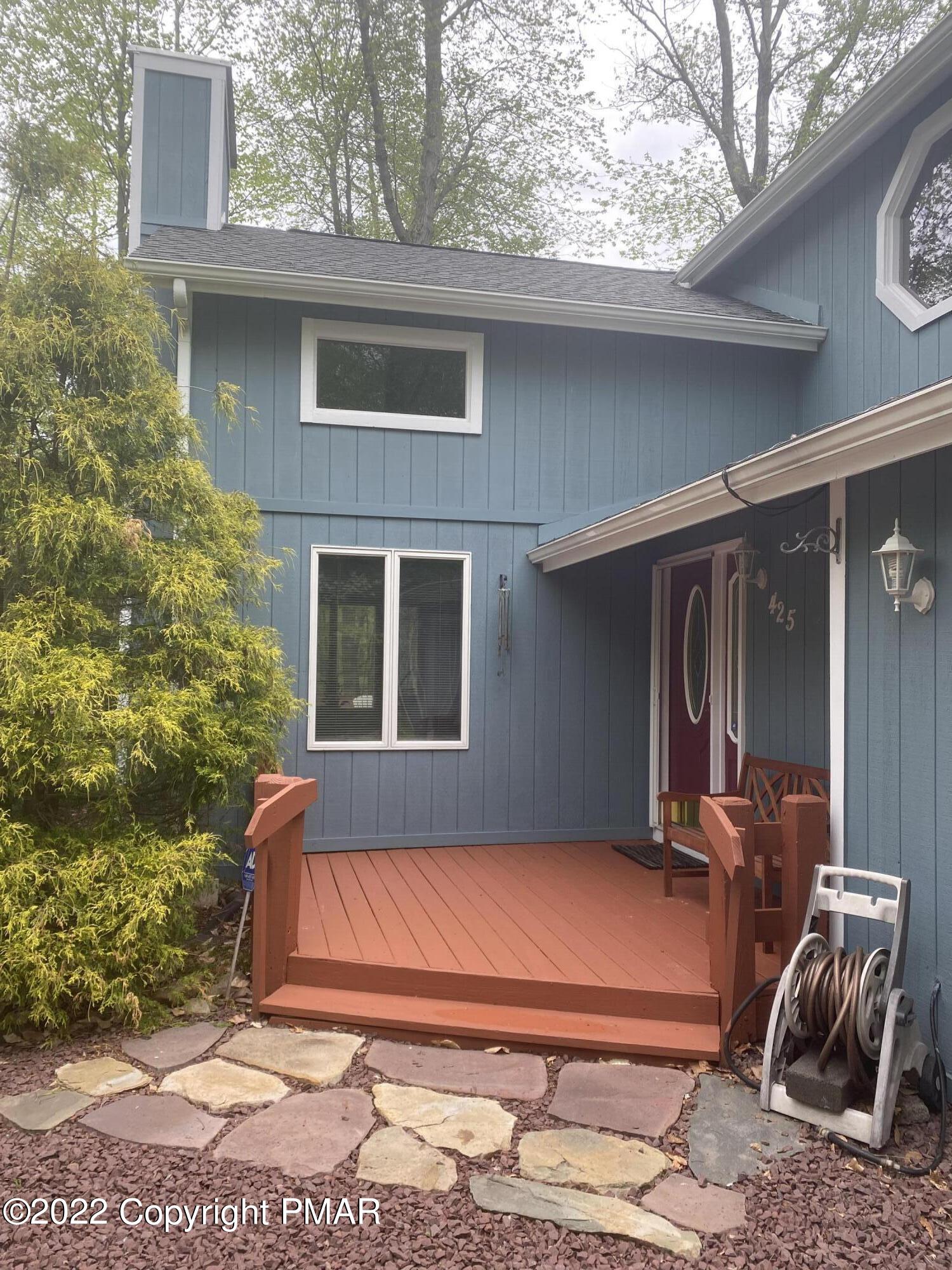 425 Lake Road Tobyhanna, PA 18466 - Photo 4 of 42 IMG_1642