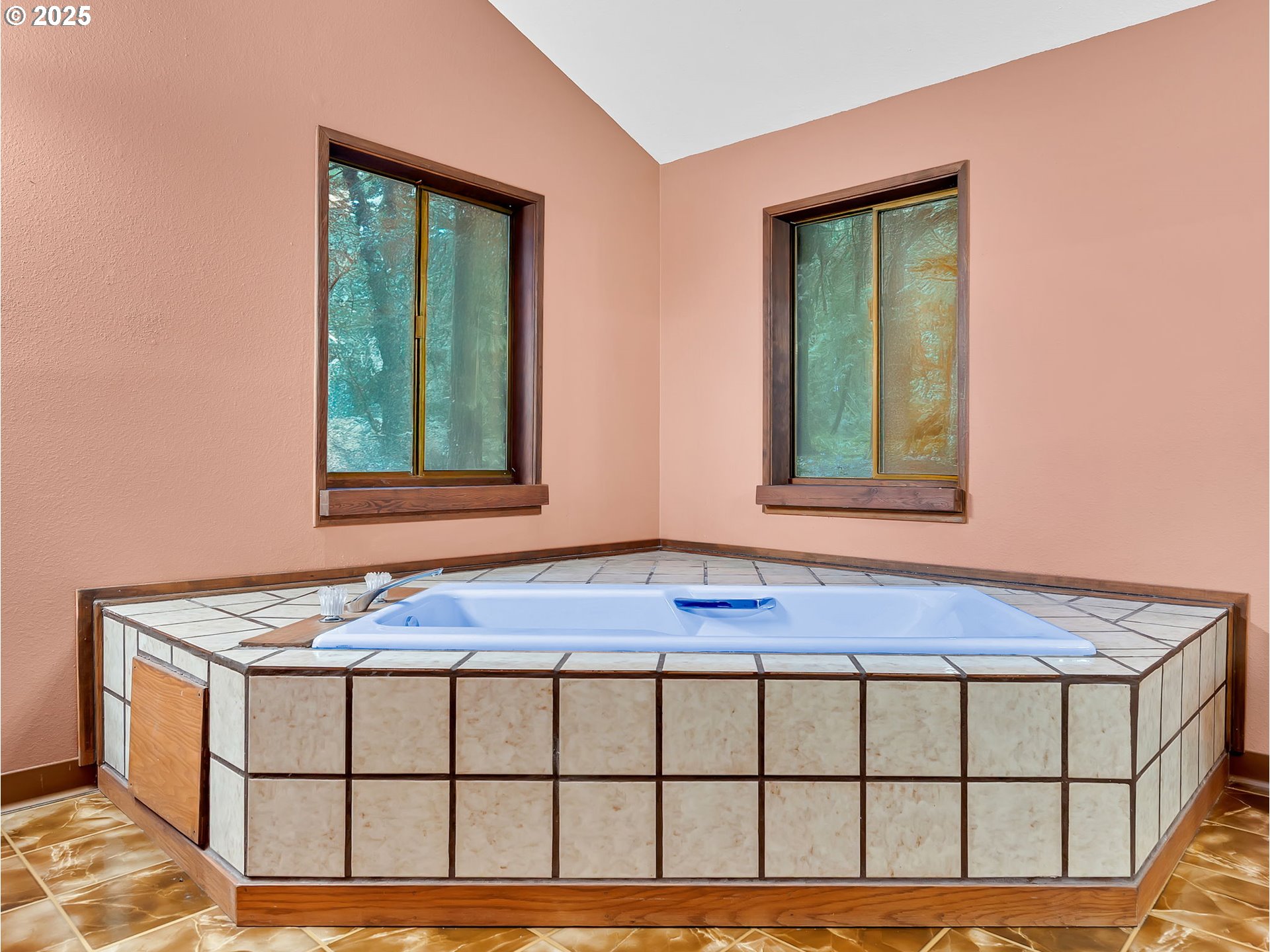 35570 Southeast Barnum Road Sandy, OR 97055 - Photo 33 of 47 Bathroom