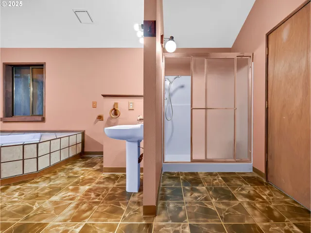 $749,000 | 35570 Southeast Barnum Road, Sandy, OR 97055