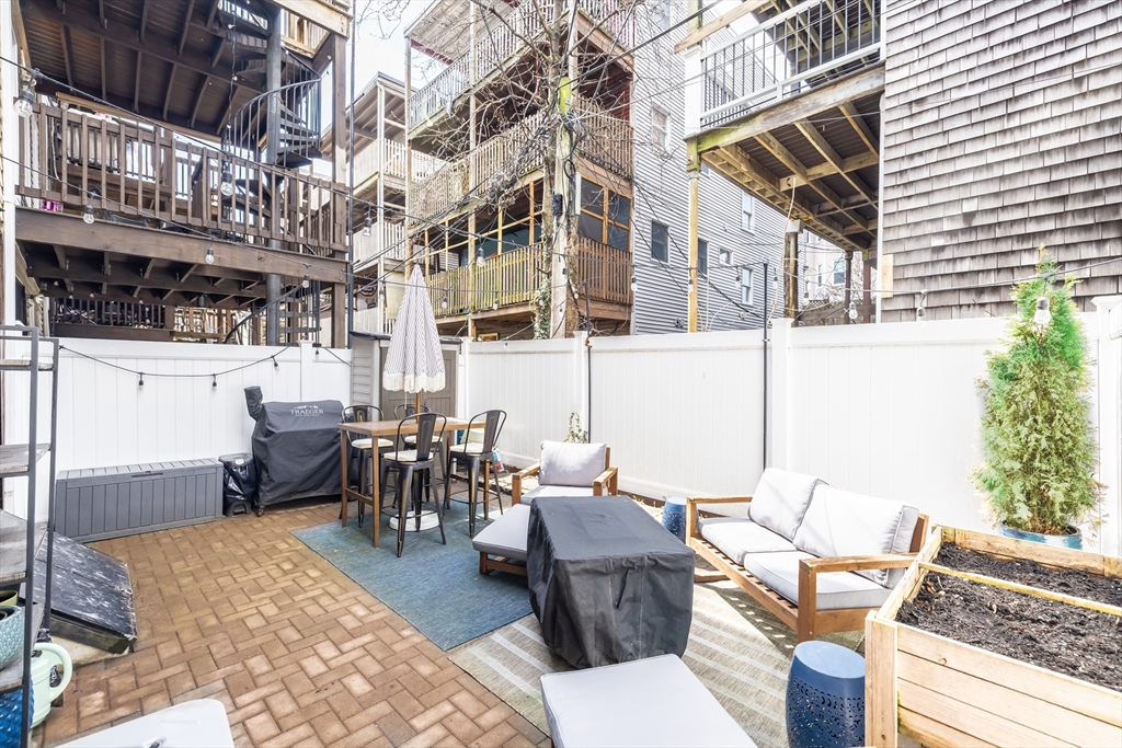 171 H Street, Unit 1 Boston, MA 02127 - Photo 20 of 26