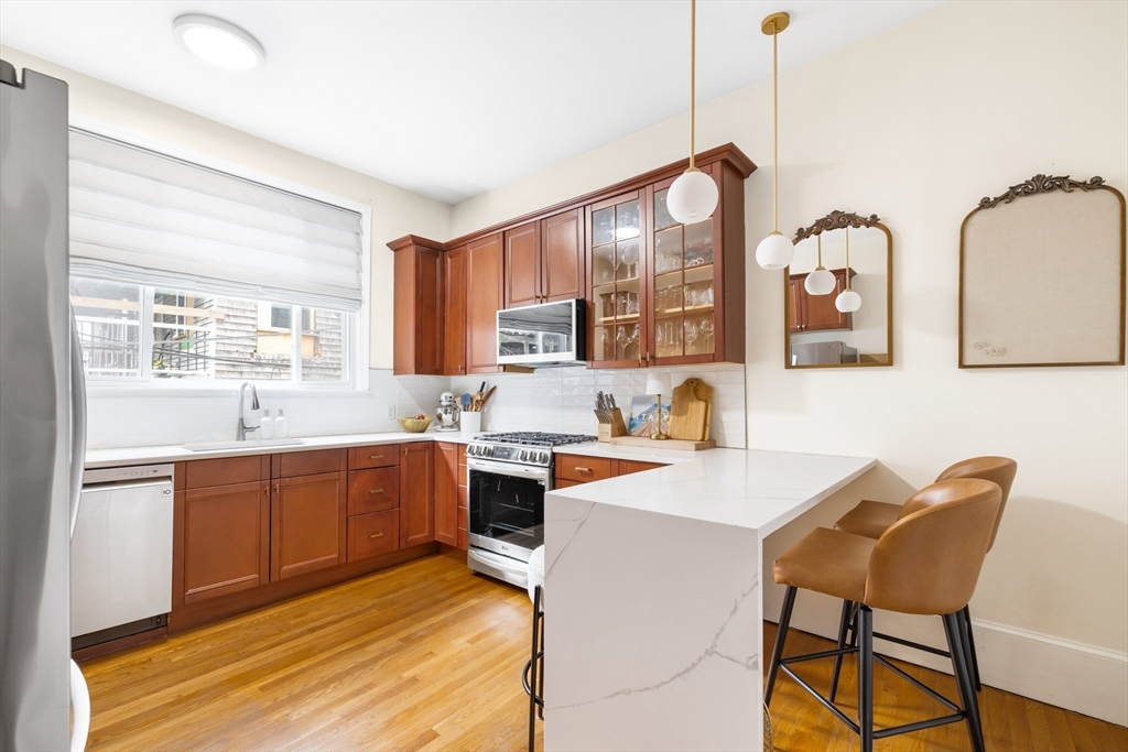 171 H Street, Unit 1 Boston, MA 02127 - Photo 5 of 26