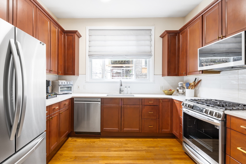 171 H Street, Unit 1 Boston, MA 02127 - Photo 6 of 26