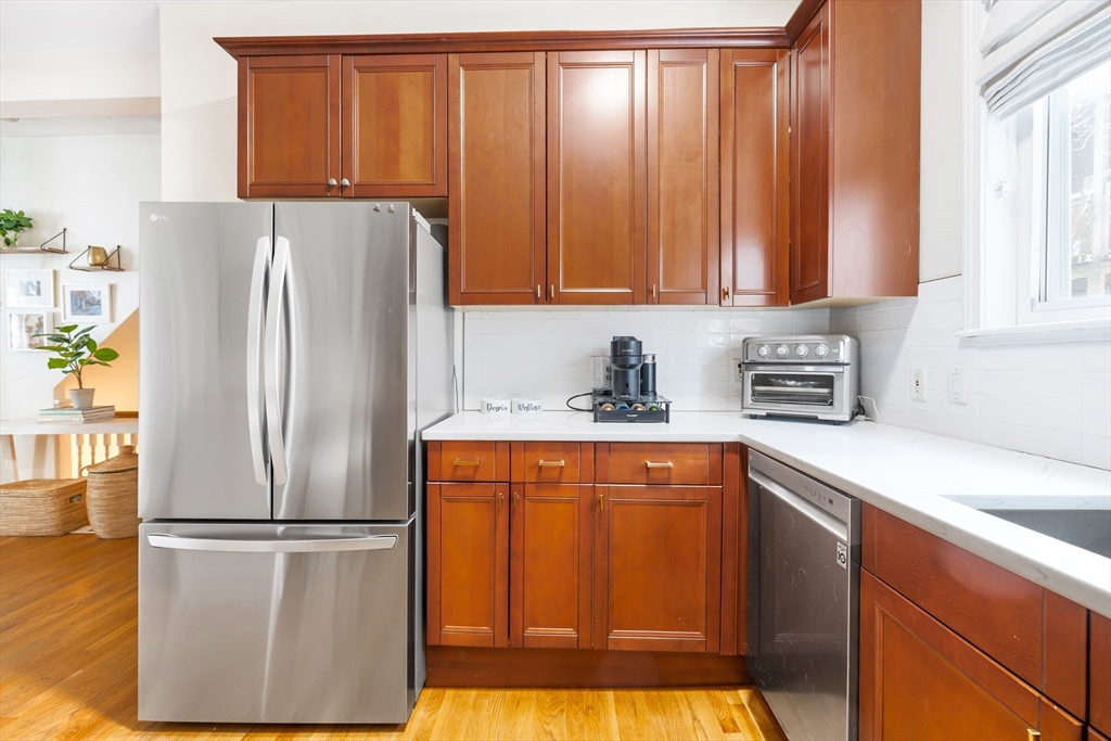 171 H Street, Unit 1 Boston, MA 02127 - Photo 9 of 26