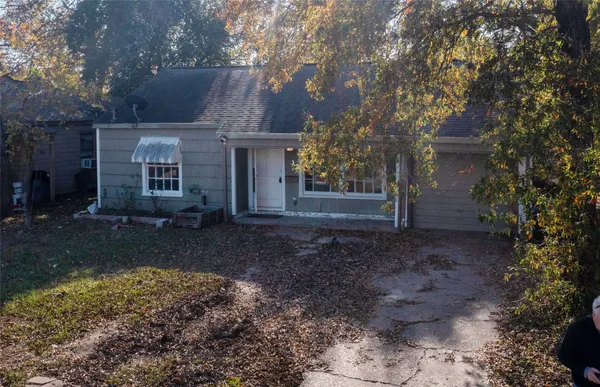 $1,500 | 3826 Landa Lane, Houston, TX 77023