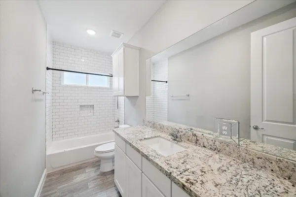 $2,500 | 5443 Camaguey Street, Houston, TX 77023