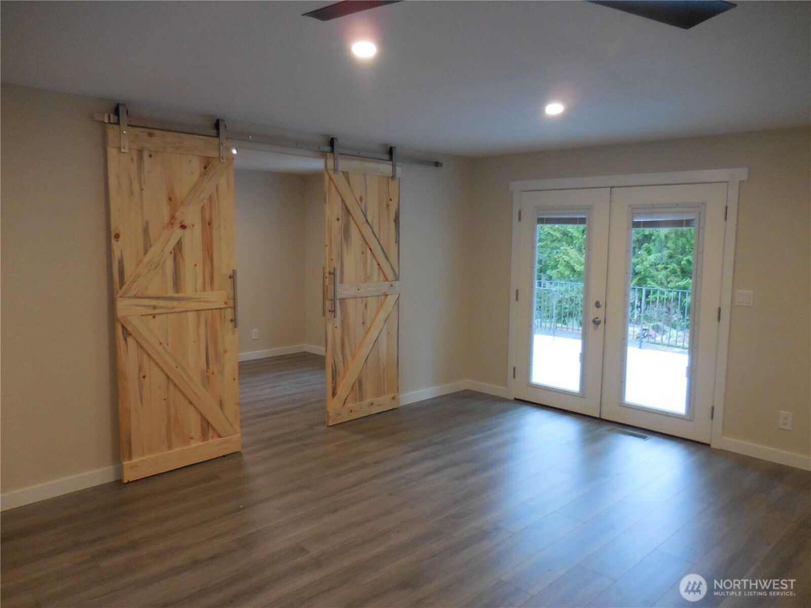 650 Southwest Dogwood Road Port Orchard, WA 98367 - Photo 15 of 40