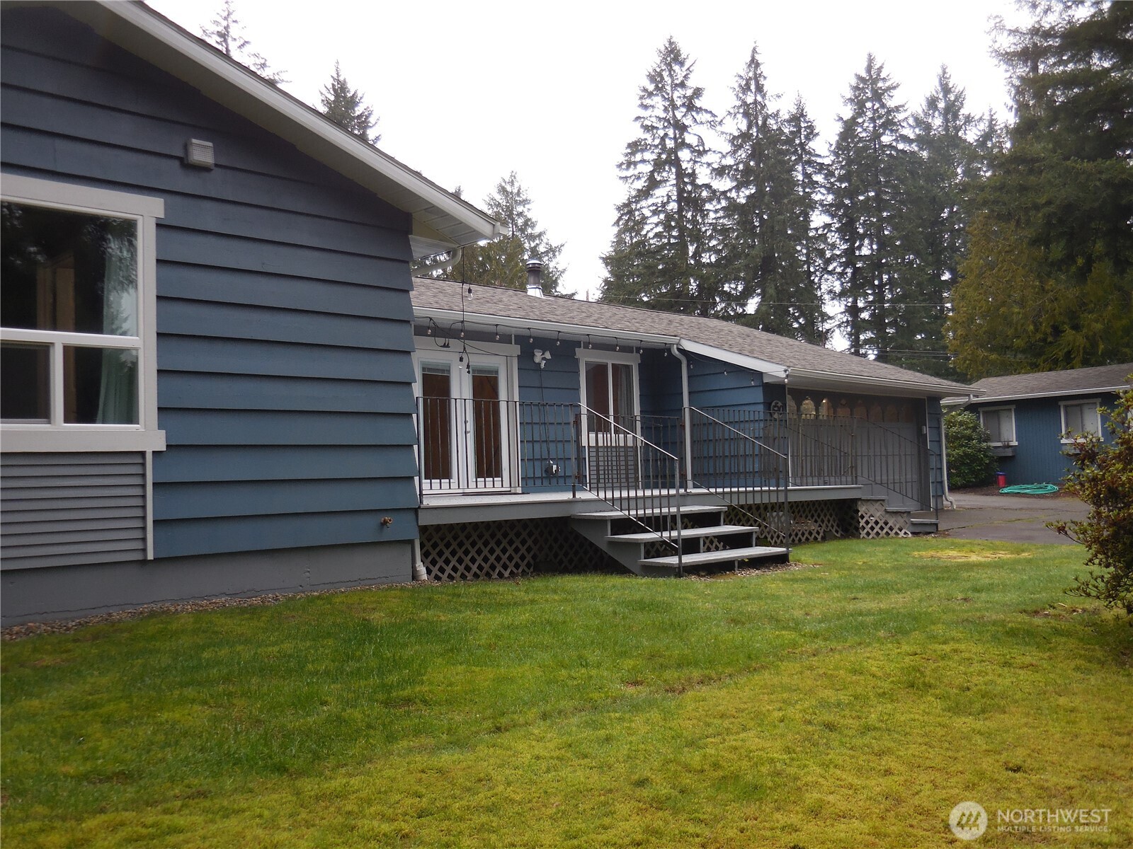 650 Southwest Dogwood Road Port Orchard, WA 98367 - Photo 2 of 40