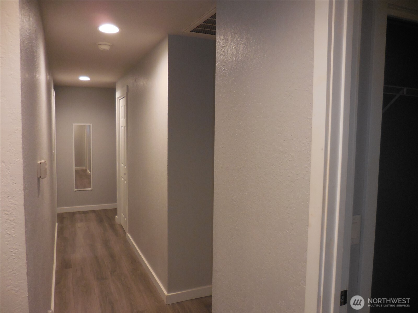 650 Southwest Dogwood Road Port Orchard, WA 98367 - Photo 28 of 40