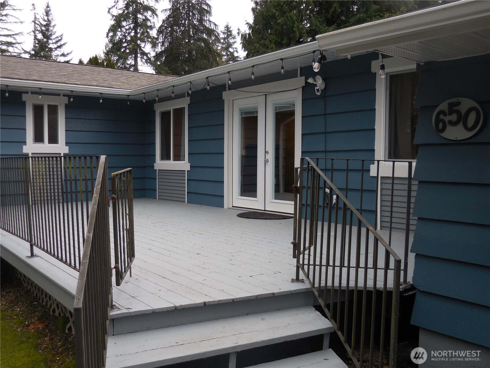 650 Southwest Dogwood Road Port Orchard, WA 98367 - Photo 3 of 40