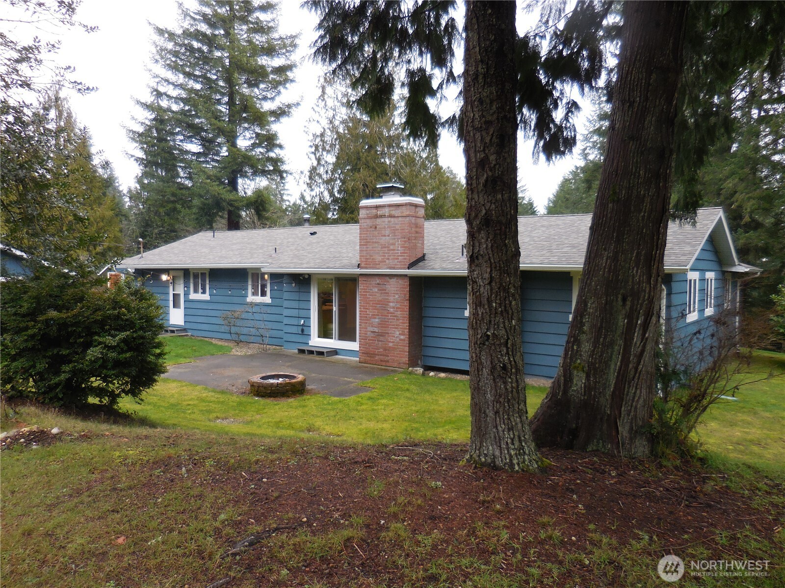 650 Southwest Dogwood Road Port Orchard, WA 98367 - Photo 4 of 40