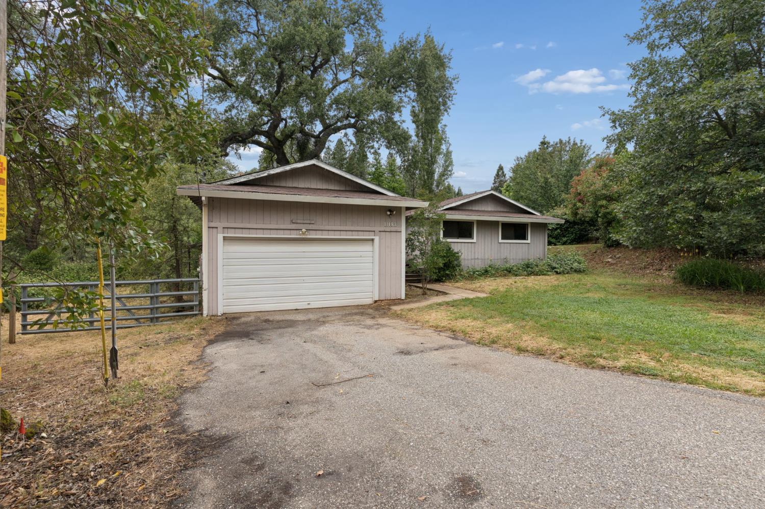 11183 Sunset Way Grass Valley, CA 95949 - Photo 3 of 49