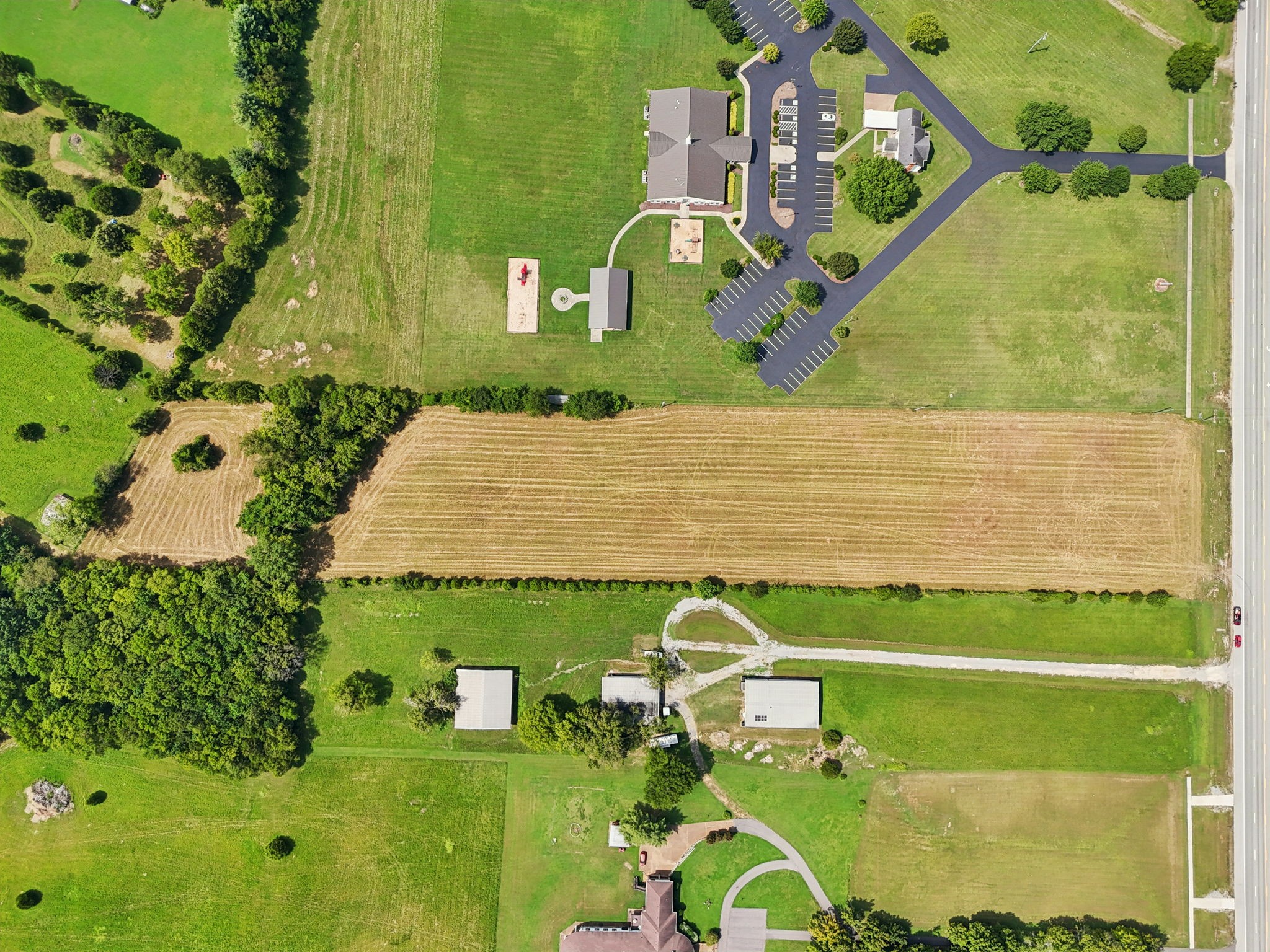 3 Lebanon Road Lebanon, TN 37087 - Photo 5 of 22 a view of a tennis court