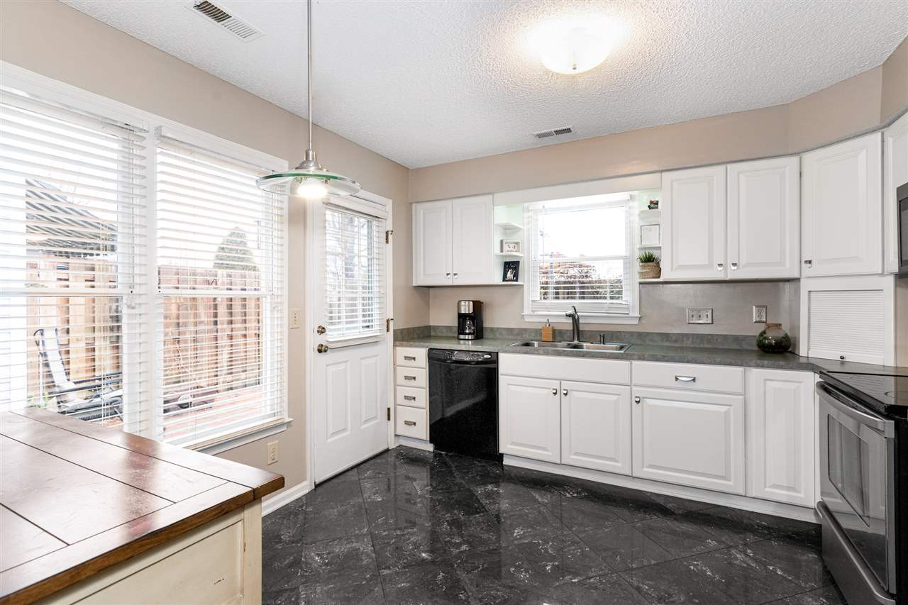 6909 Saxby Court Raleigh, NC 27613 - Photo 3 of 30 Photo 3