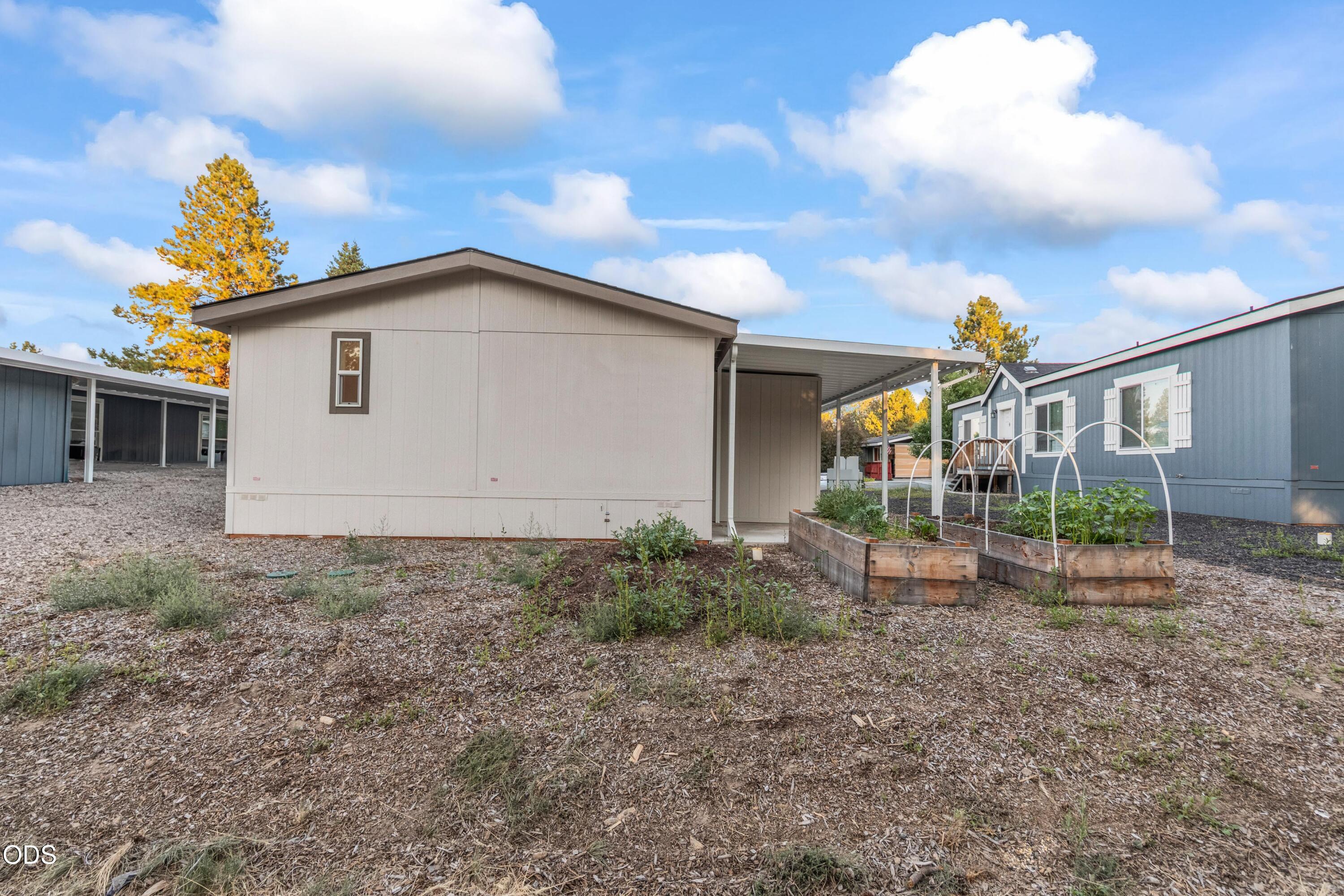 61000 Brosterhous Road, Unit 26 Bend, OR 97702 - Photo 29 of 39 Gallery Image 29