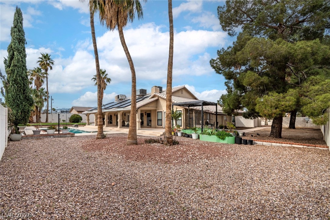 6425 Tara Avenue Las Vegas, NV 89146 - Photo 37 of 47 Gallery Image 37