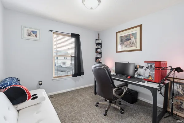 $269,900 | 619 Wyss Ridge Drive, Fort Wayne, IN 46819