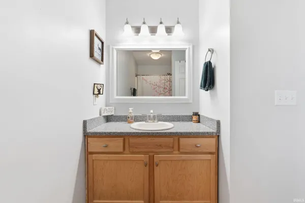 $269,900 | 619 Wyss Ridge Drive, Fort Wayne, IN 46819