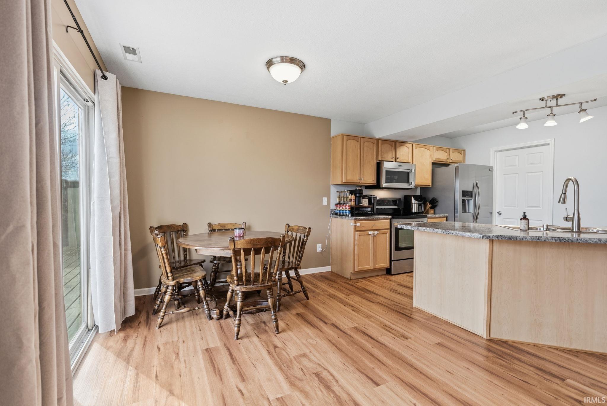 619 Wyss Ridge Drive Fort Wayne, IN 46819 - Photo 7 of 25