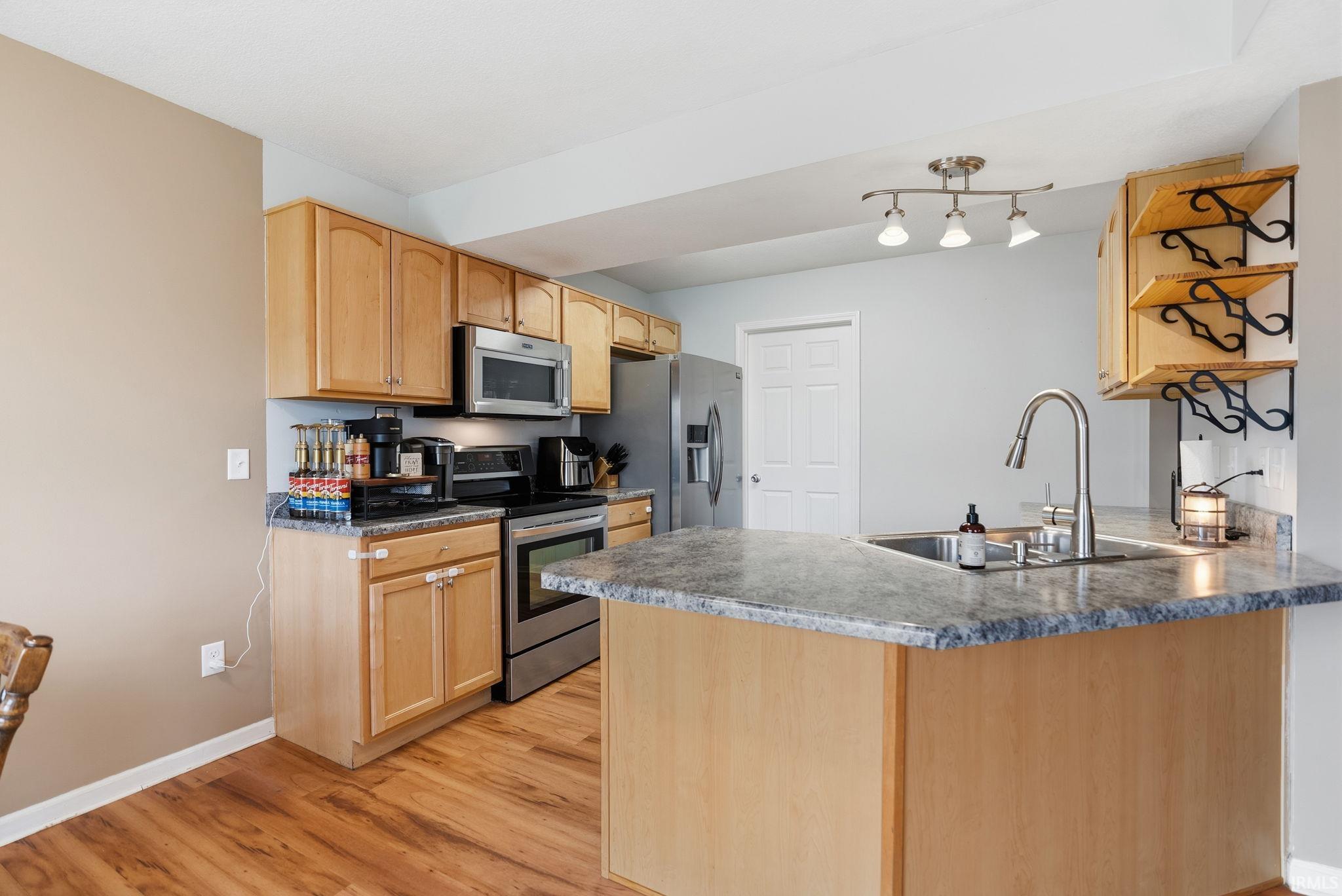 619 Wyss Ridge Drive Fort Wayne, IN 46819 - Photo 8 of 25