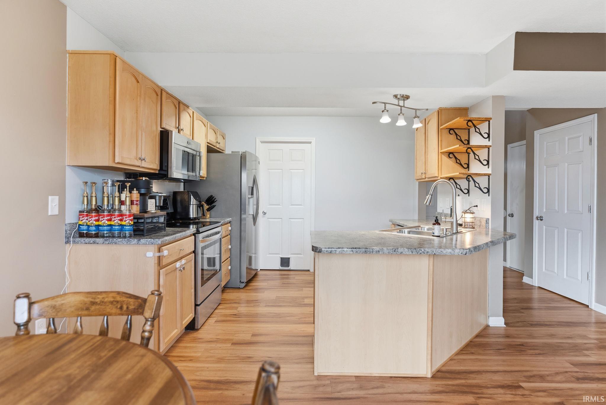 619 Wyss Ridge Drive Fort Wayne, IN 46819 - Photo 9 of 25