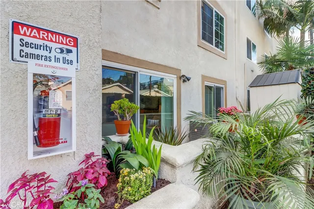 $515,000 | 3605 East Anaheim Street, Unit 102, Long Beach, CA 90804