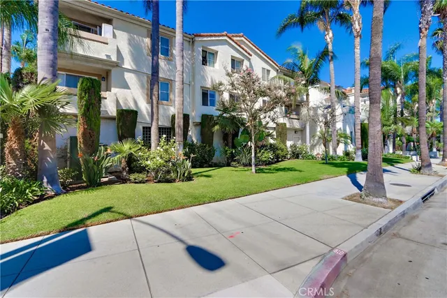 $515,000 | 3605 East Anaheim Street, Unit 102, Long Beach, CA 90804