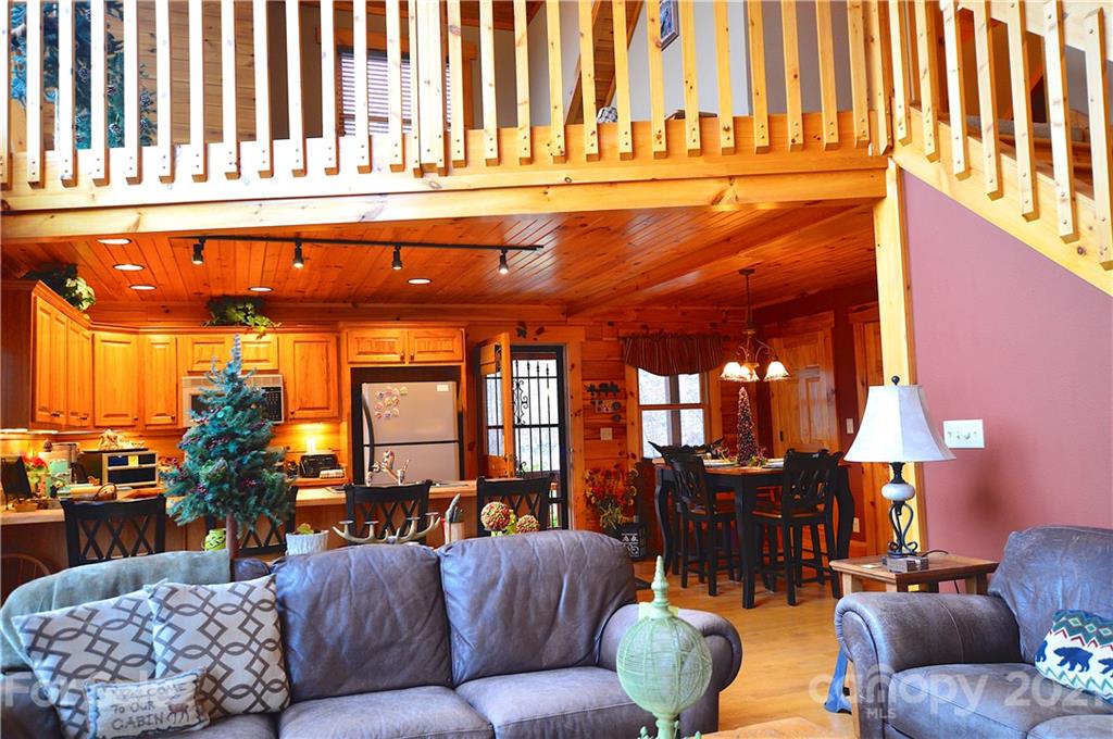 240 Prosperity Ridge Waynesville, NC 28785 - Photo 7 of 24 Gallery Image 7