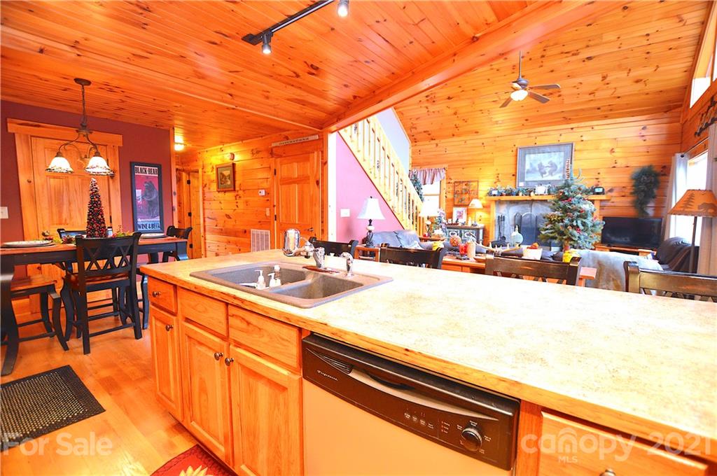 240 Prosperity Ridge Waynesville, NC 28785 - Photo 10 of 24 Gallery Image 10